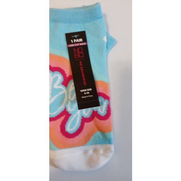 No Boundaries "Be You" Low Cut Socks. Size 4-10 - Picture 2 of 3